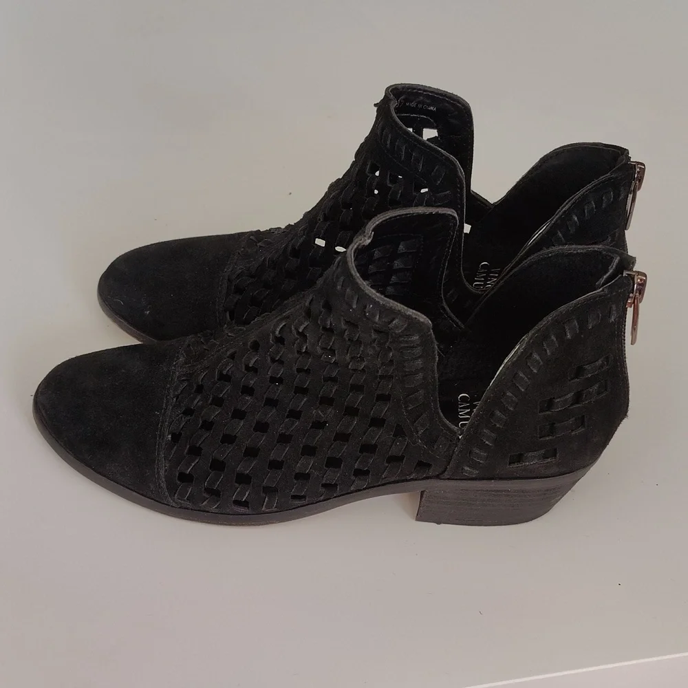 Vince Camuto vince camuto